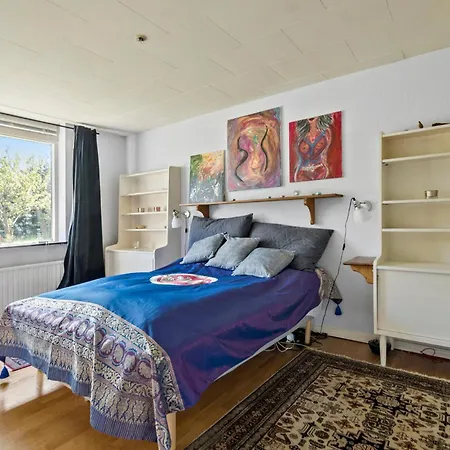 3 Bedroom Pet Friendly In *